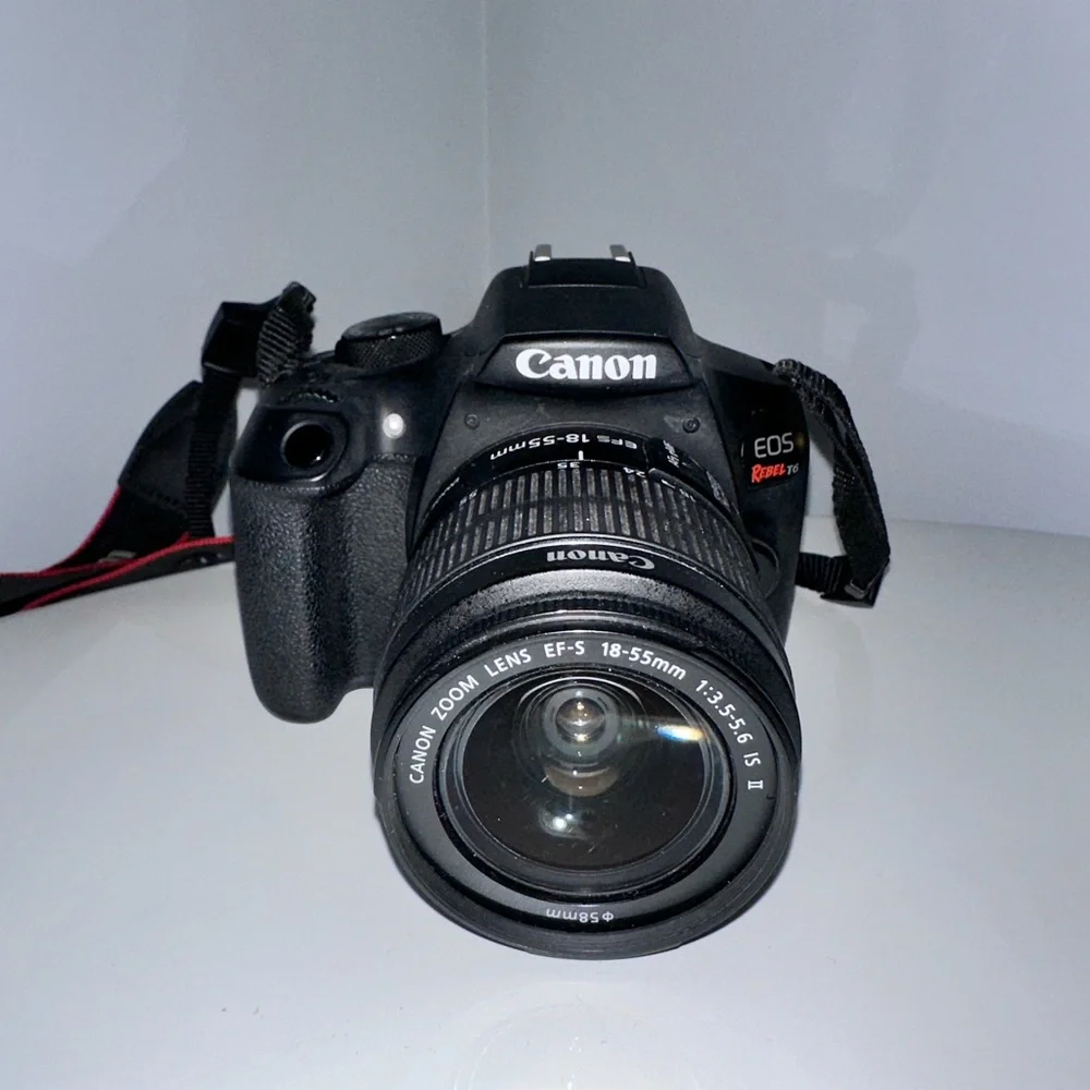 Canon T6 Camera